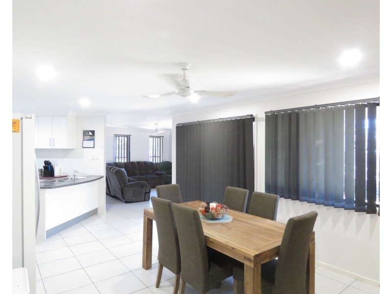 36 Crofton Street, Bowen QLD 4805