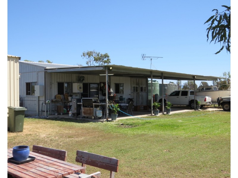 2 Elphinstone Road, Bowen QLD 4805