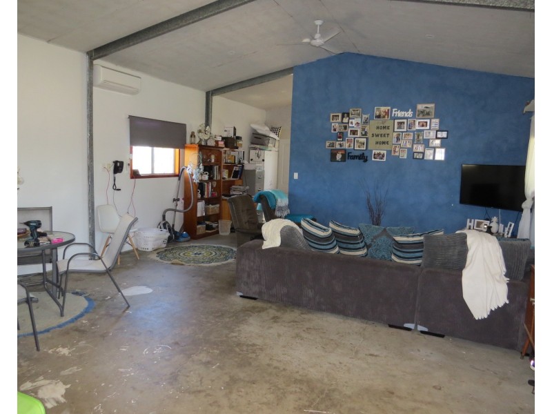 2 Elphinstone Road, Bowen QLD 4805
