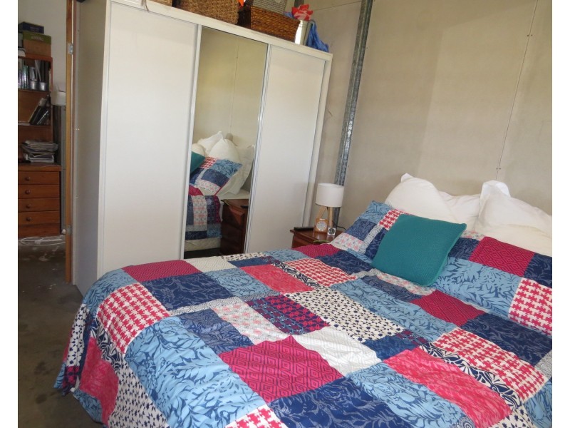 2 Elphinstone Road, Bowen QLD 4805