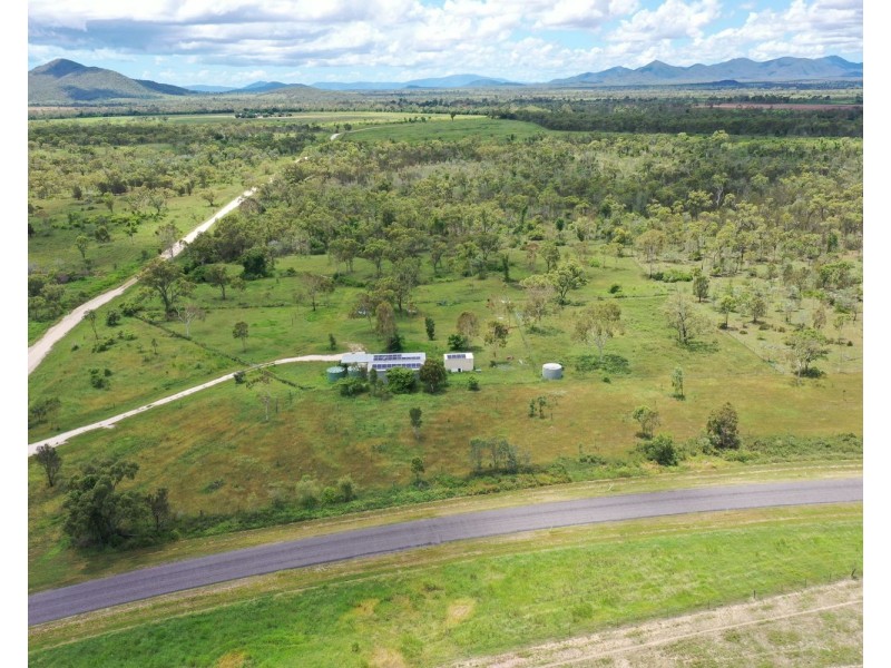 2 Elphinstone Road, Bowen QLD 4805