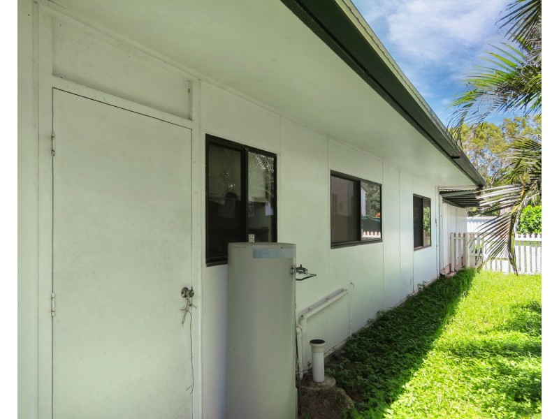 32  Creek Street, Bowen QLD 4805