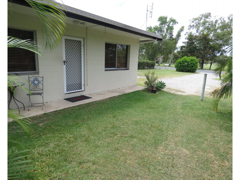 1/10 Verna Street, Bowen QLD 4805