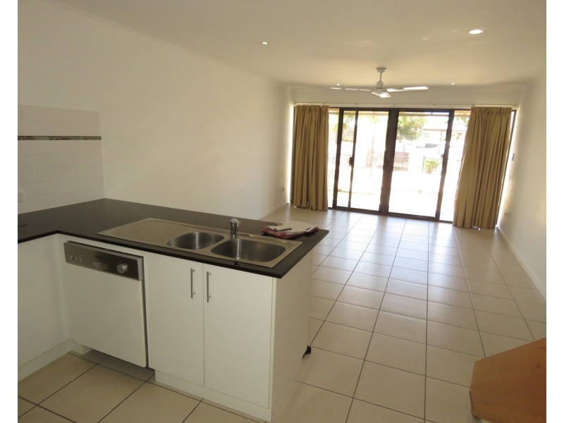 6/74A Powell Street, Bowen QLD 4805