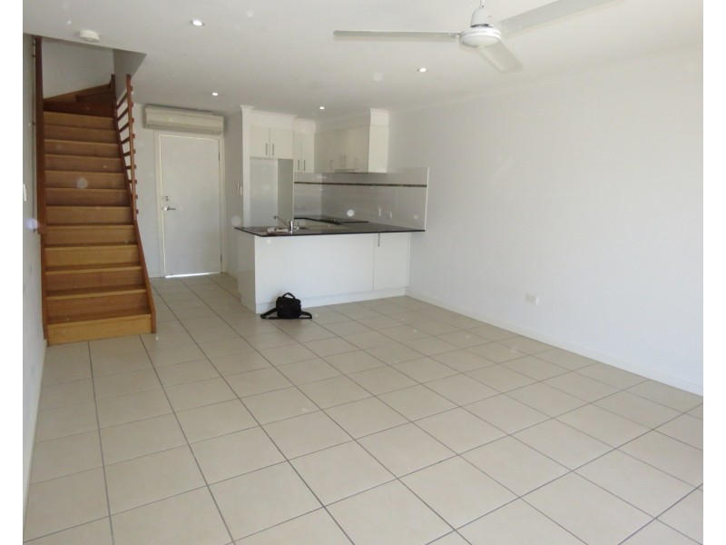 6/74A Powell Street, Bowen QLD 4805