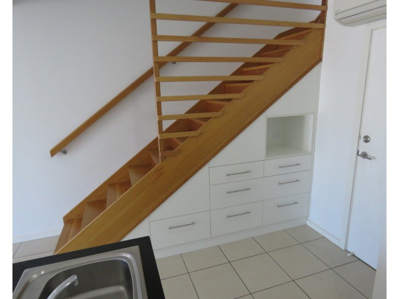 6/74A Powell Street, Bowen QLD 4805