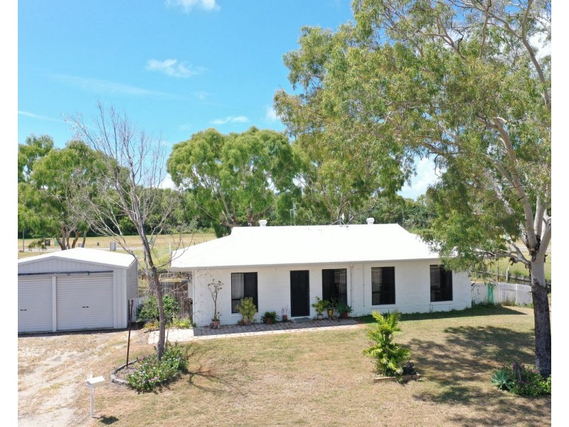 24 Crofton Street, Bowen QLD 4805