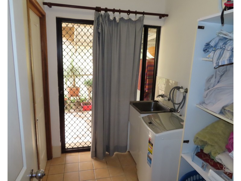 24 Crofton Street, Bowen QLD 4805