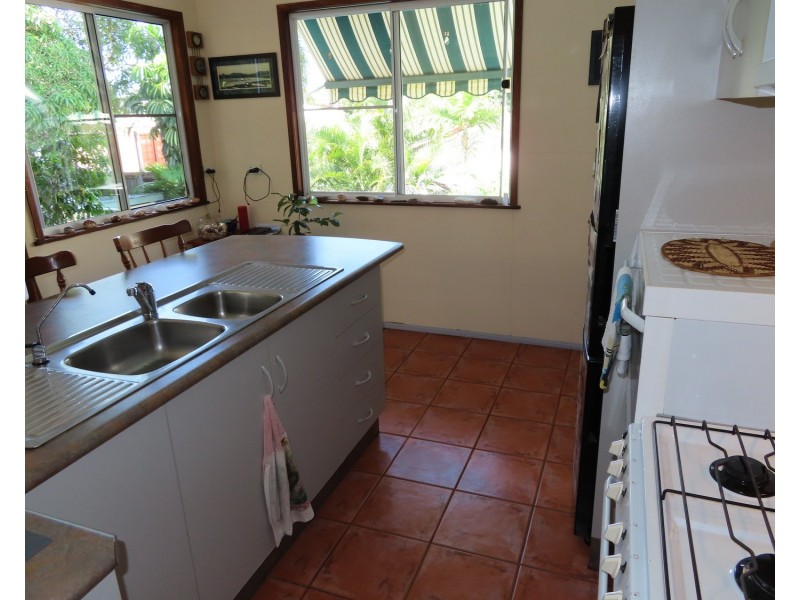 72 Poole Street, Bowen QLD 4805