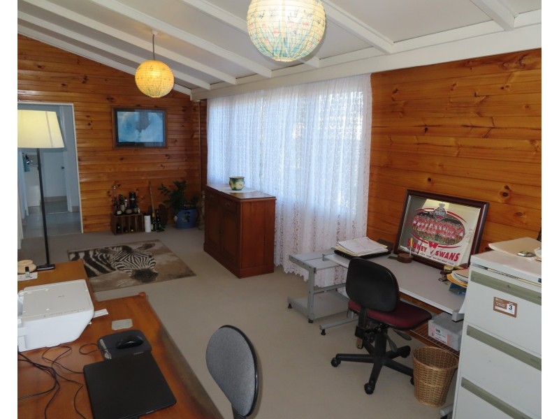 72 Poole Street, Bowen QLD 4805