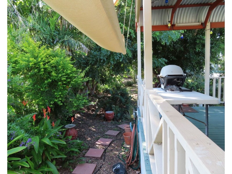 72 Poole Street, Bowen QLD 4805