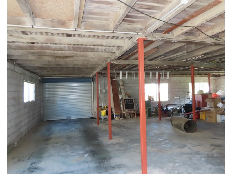 72 Poole Street, Bowen QLD 4805