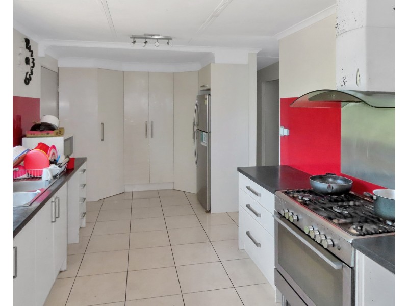 87 Horseshoe Bay Road, Bowen QLD 4805