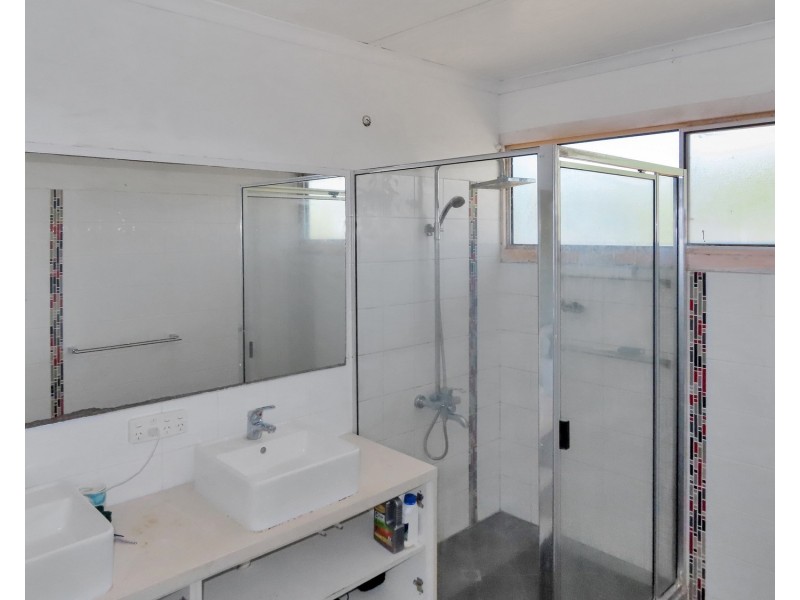 87 Horseshoe Bay Road, Bowen QLD 4805