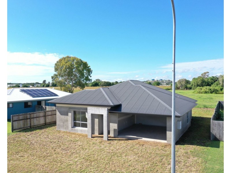 31 Duke Street, Bowen QLD 4805