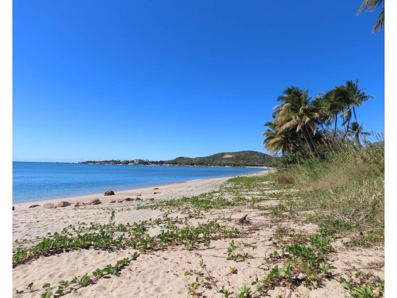 43 Horseshoe Bay Road, Bowen QLD 4805
