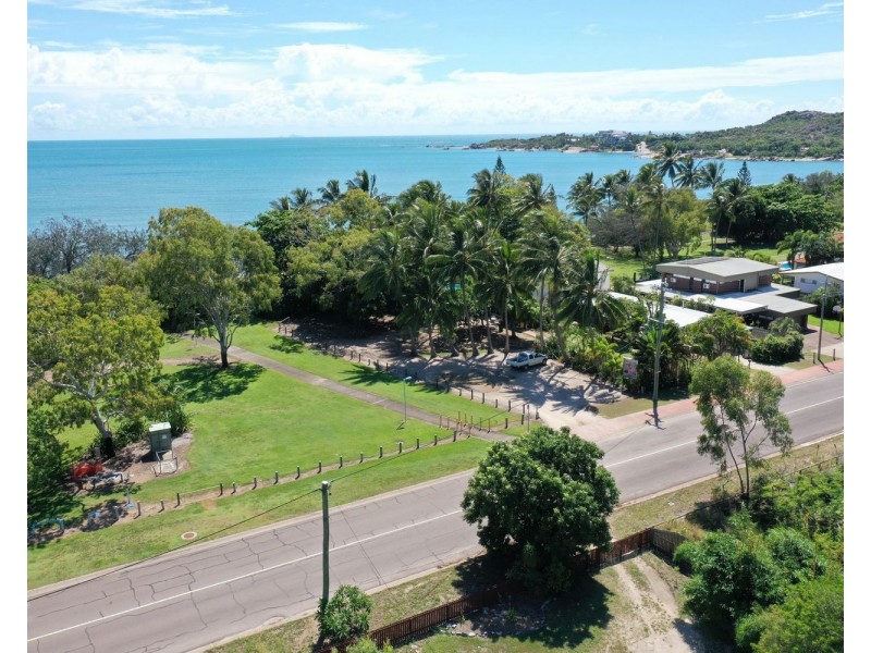 43 Horseshoe Bay Road, Bowen QLD 4805