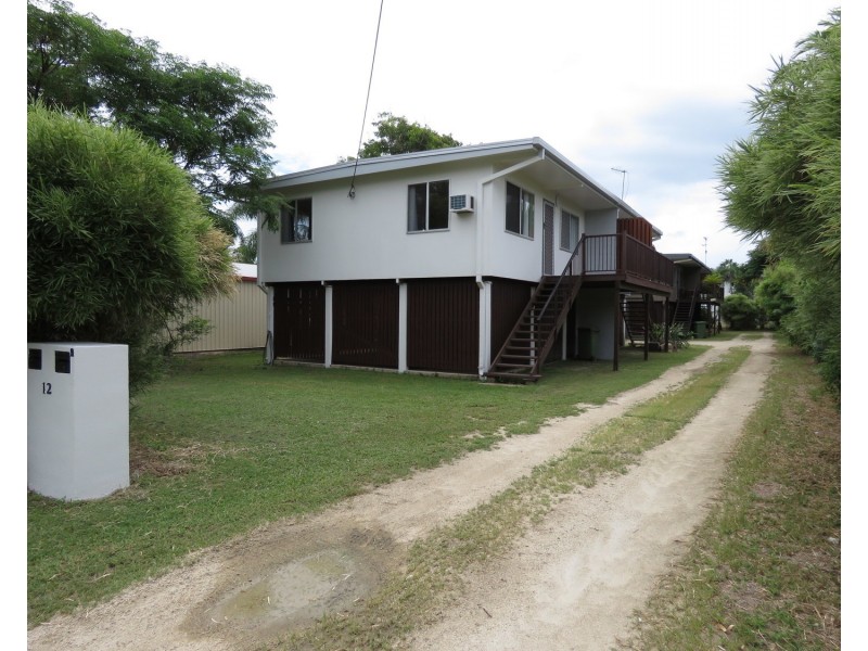 4/12 Verna Street, Bowen QLD 4805