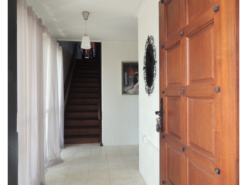 17 Elphinstone Street, Bowen QLD 4805