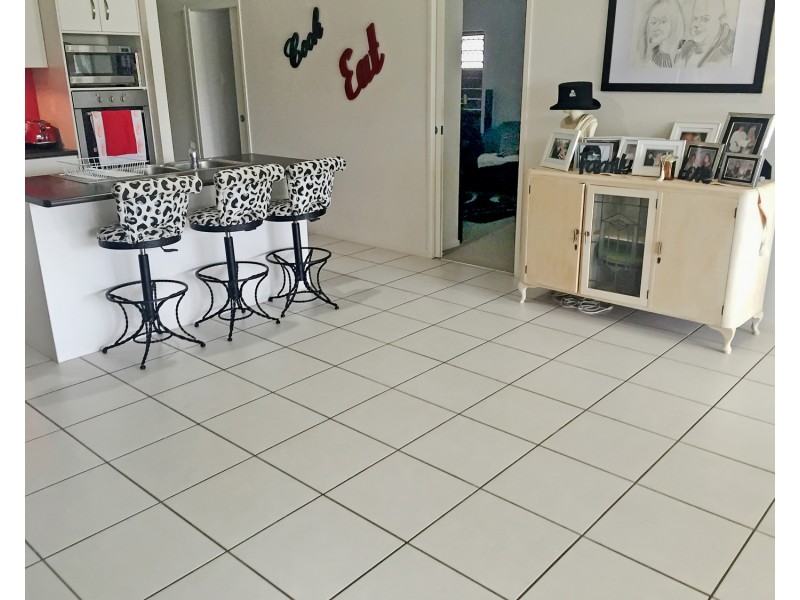 34 Scenic Crescent, Bowen QLD 4805