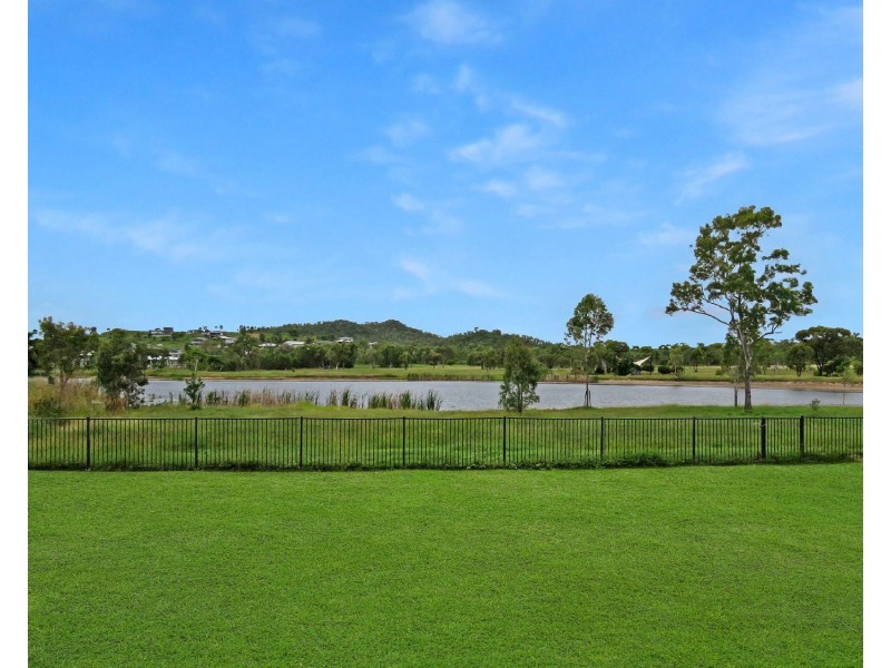 34 Scenic Crescent, Bowen QLD 4805
