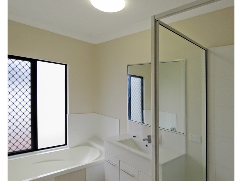 34 Scenic Crescent, Bowen QLD 4805