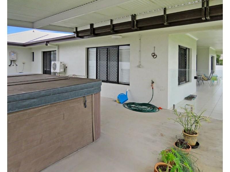 34 Scenic Crescent, Bowen QLD 4805