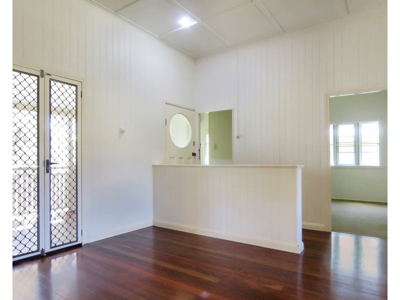 31 Thomas Street, Bowen QLD 4805