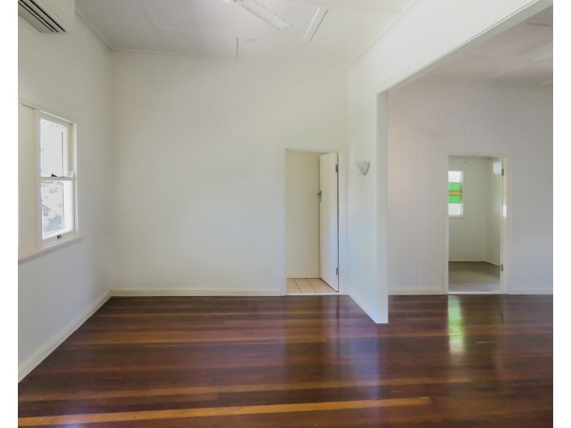 31 Thomas Street, Bowen QLD 4805
