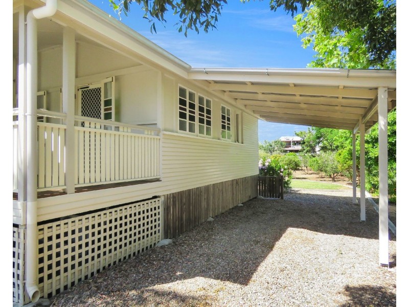 31 Thomas Street, Bowen QLD 4805