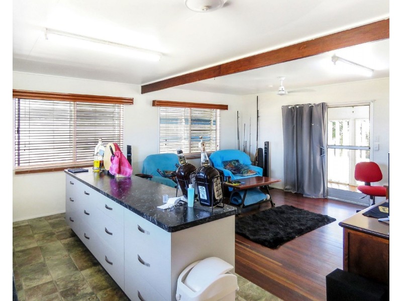 15 Mackenzie Street, Bowen QLD 4805