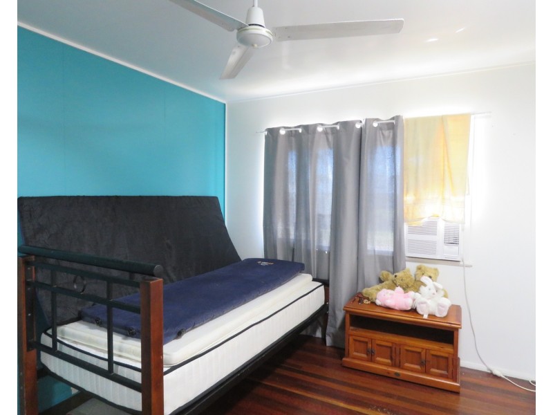 15 Mackenzie Street, Bowen QLD 4805