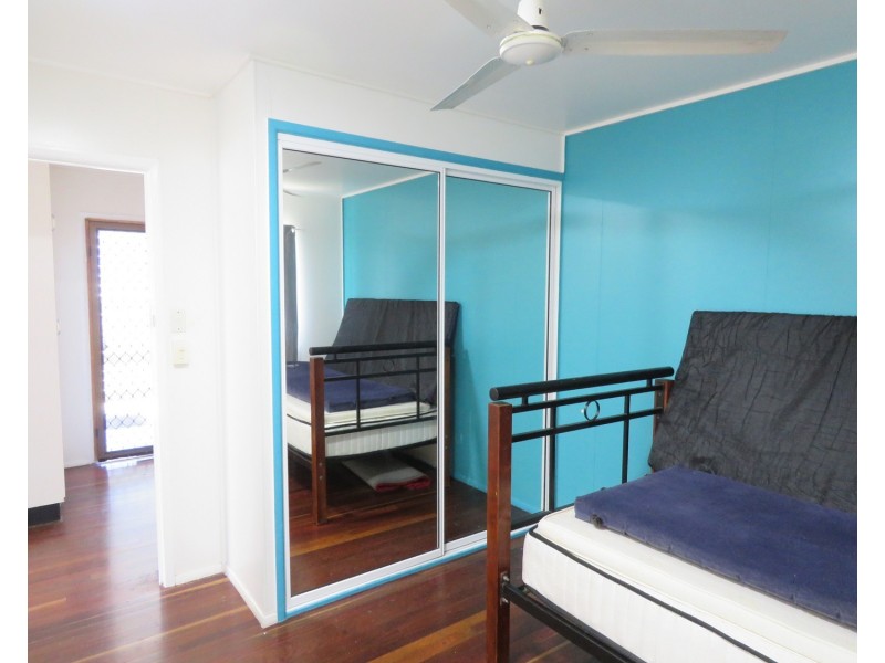 15 Mackenzie Street, Bowen QLD 4805