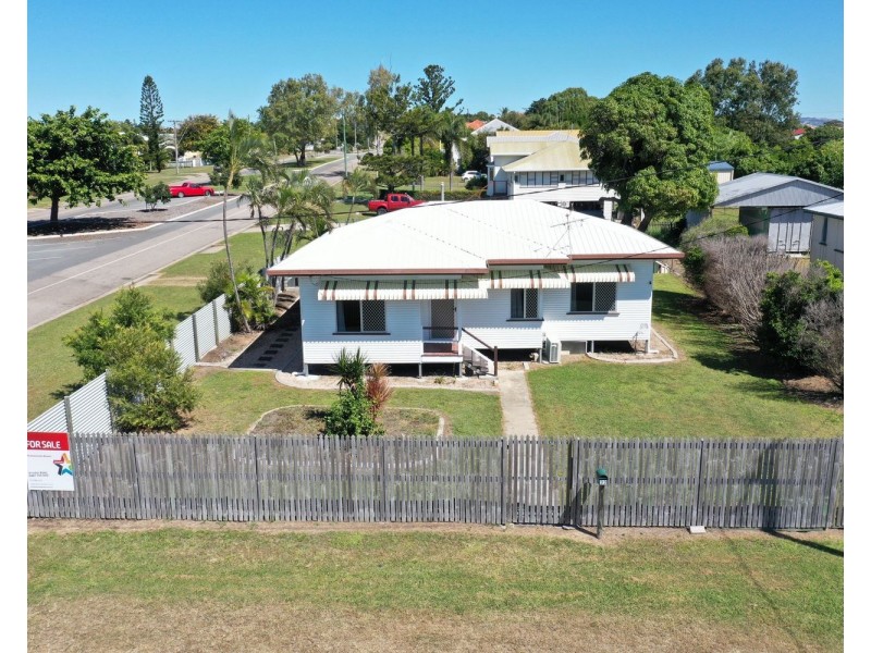 33 Sinclair Street, Bowen QLD 4805