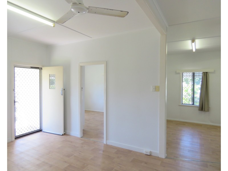 33 Sinclair Street, Bowen QLD 4805