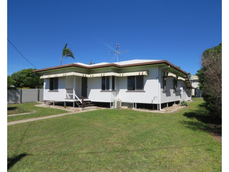 33 Sinclair Street, Bowen QLD 4805