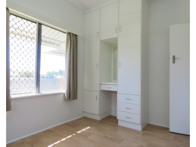 33 Sinclair Street, Bowen QLD 4805