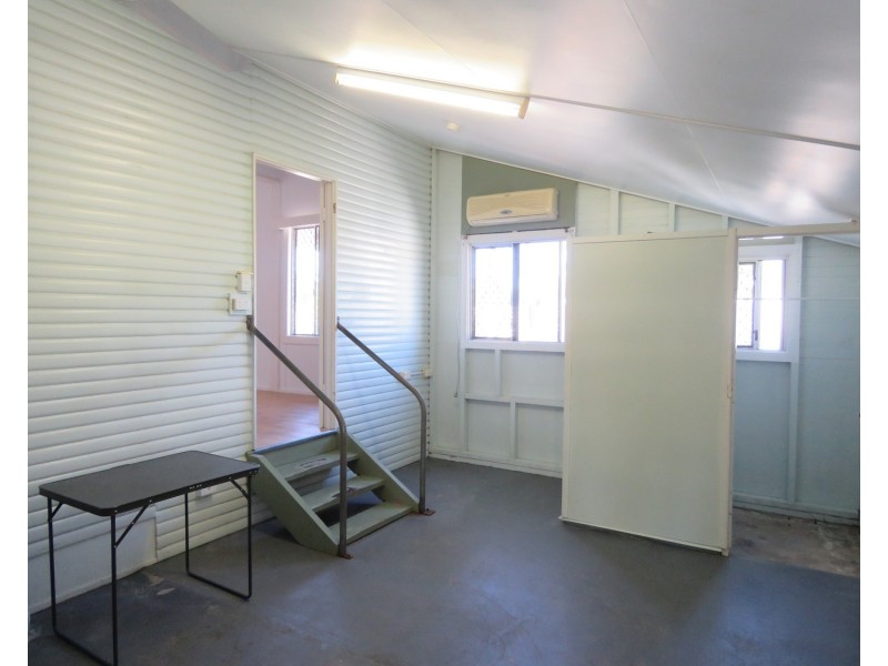 33 Sinclair Street, Bowen QLD 4805