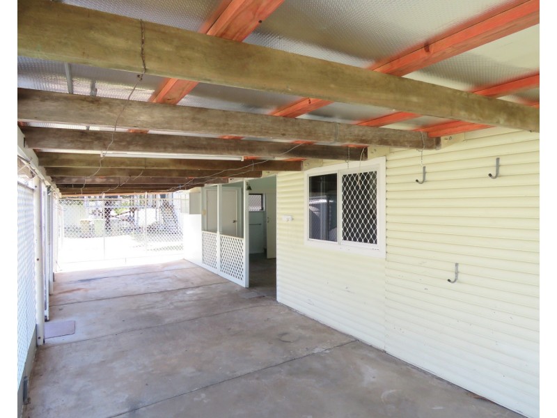 33 Sinclair Street, Bowen QLD 4805