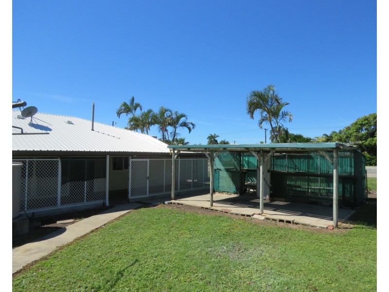 33 Sinclair Street, Bowen QLD 4805