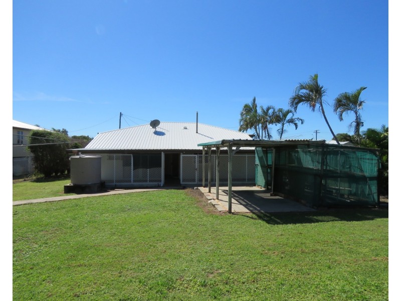 33 Sinclair Street, Bowen QLD 4805
