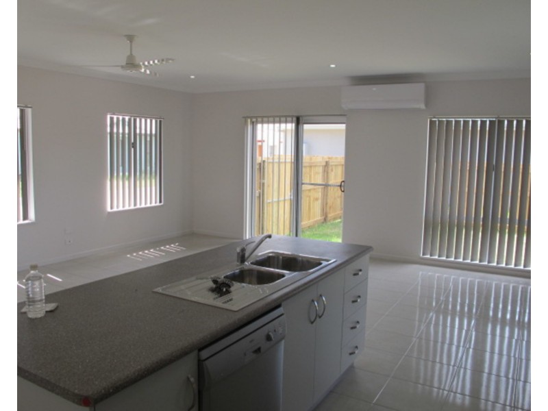 7 Eighth Close, Bowen QLD 4805