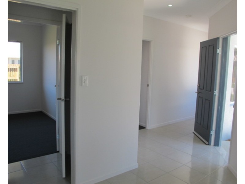 7 Eighth Close, Bowen QLD 4805