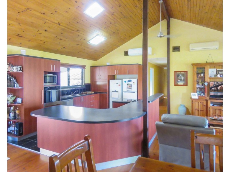 28 Rose Bay Road, Bowen QLD 4805