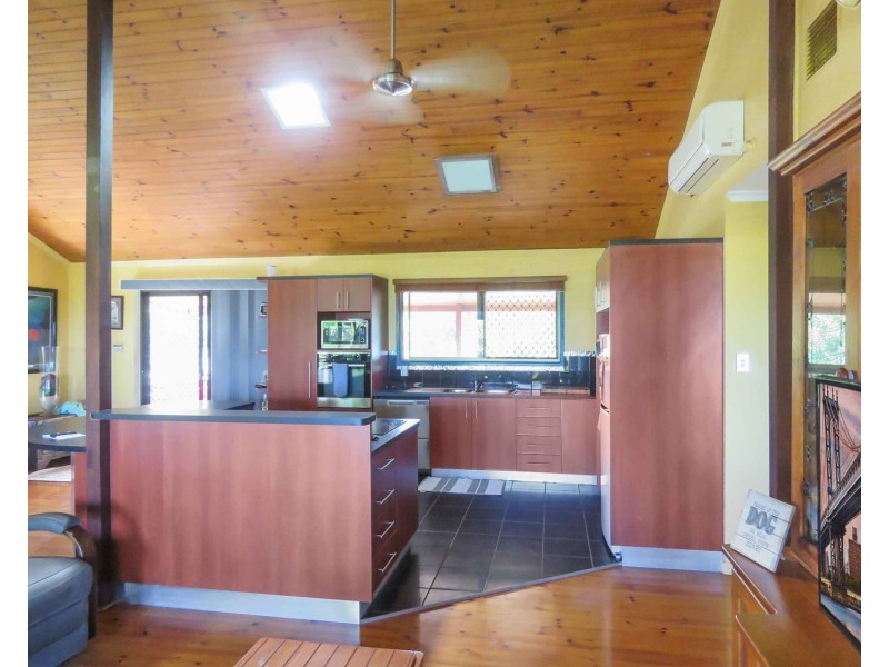 28 Rose Bay Road, Bowen QLD 4805