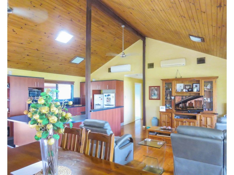 28 Rose Bay Road, Bowen QLD 4805