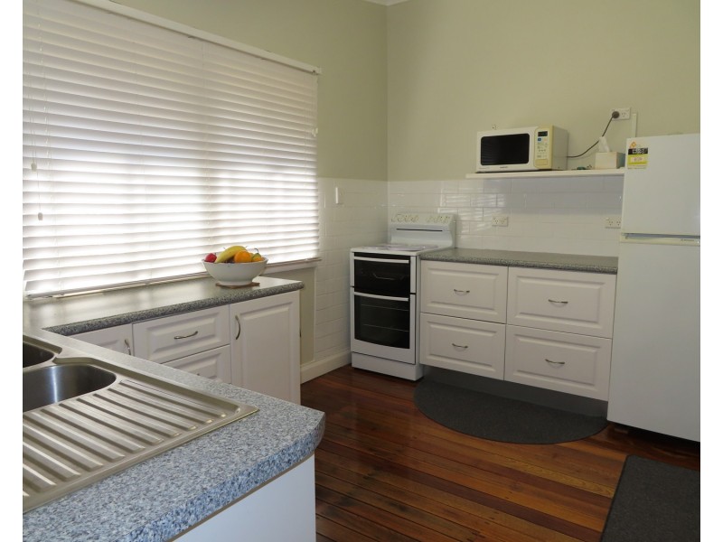67 Queens Beach Esplanade, Bowen QLD 4805