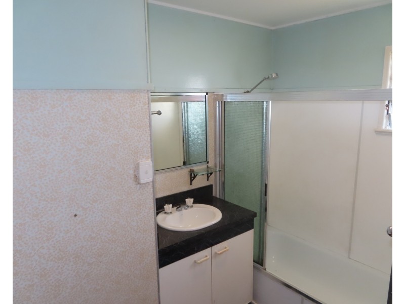 12 Banksia Street, Bowen QLD 4805