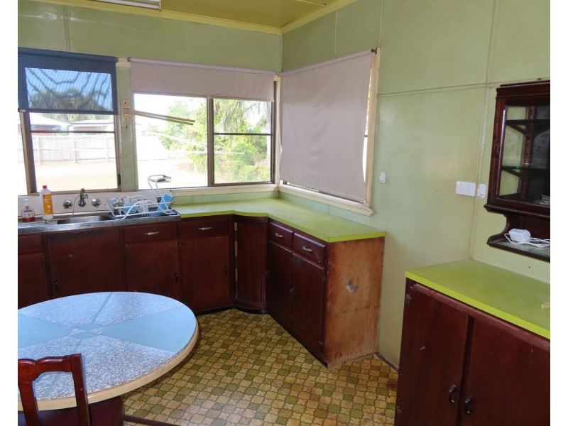 9 Mackenzie Street, Bowen QLD 4805