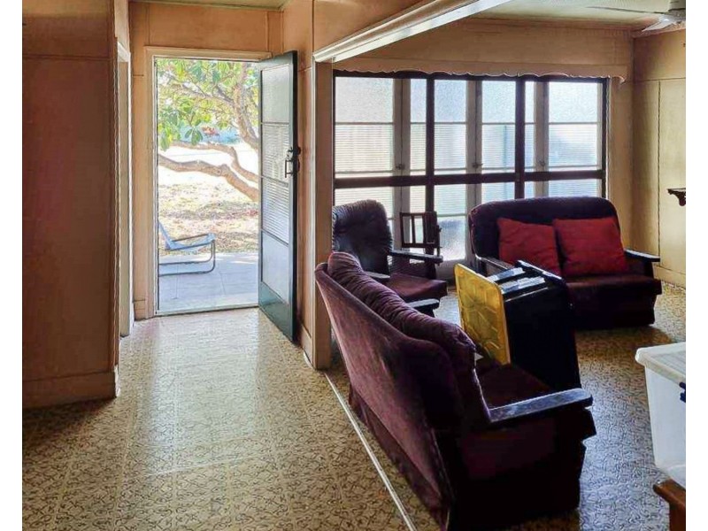 9 Mackenzie Street, Bowen QLD 4805